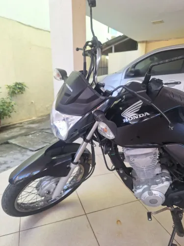 Vendo MOTO HONDA CG 2022 - somente 7.000km