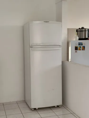 Geladeira GIGANTE com defeito