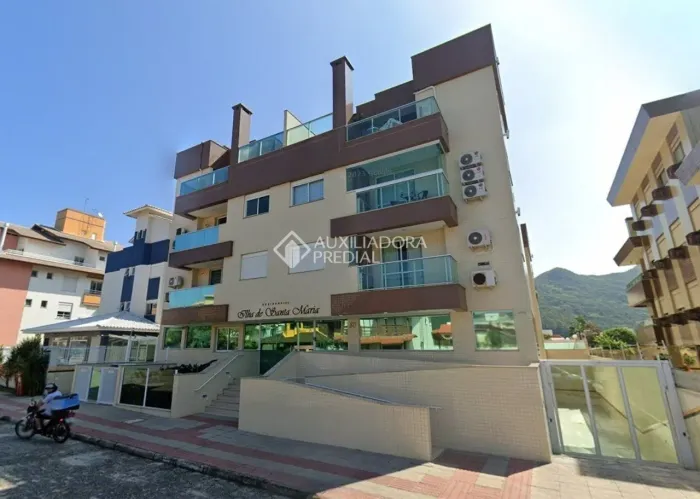 Cobertura com vista mar à venda em Florianópolis