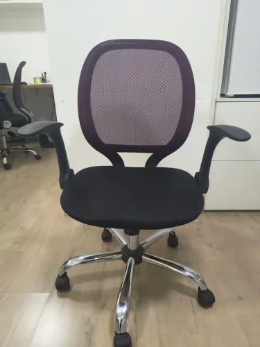 Cadeira escritório giratória