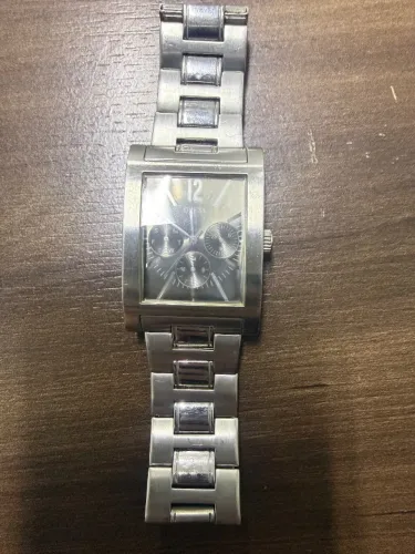 Relógio Guess Steel G10186G - Dia/Data - Bom Estado