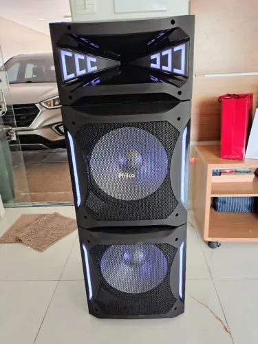 Caixa de Som Philco PCX 30000 + 2 Microfones Sem Fio.