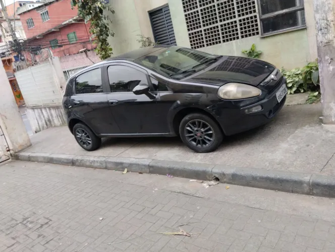 Fiat Punto Attractive 1.4 Fire Flex 8V 5P 2016