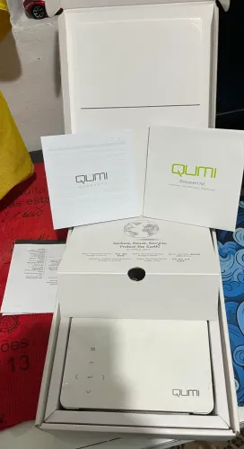 Projetor Vivitek Qumi sem fonte