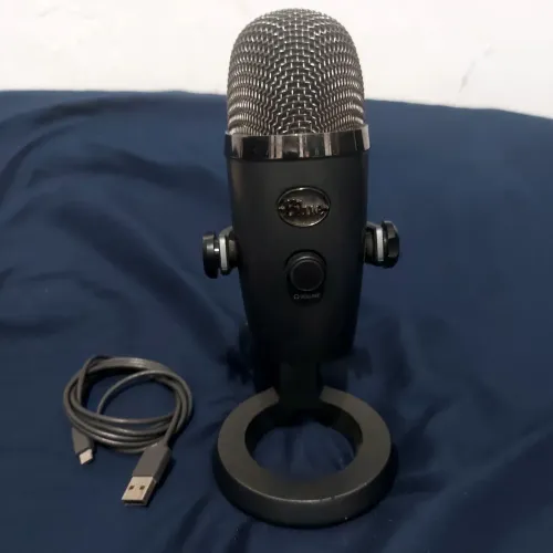 Microfone Yeti Nano condensador 