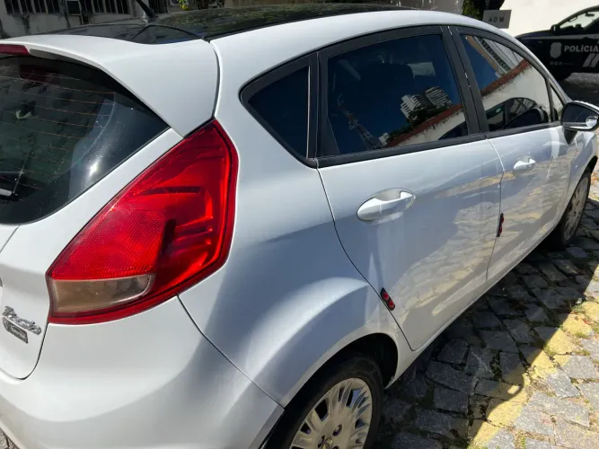 Ford Fiesta 1.5 16V Flex Mec. 5P 2014
