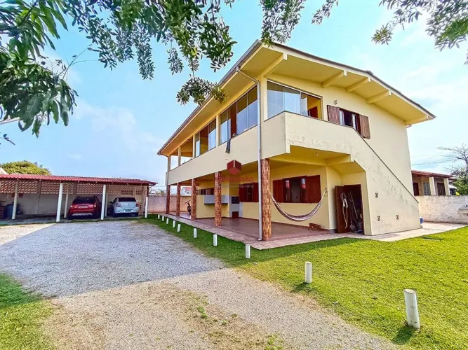 Terreno à venda na Praia da Pinheira, bairro Pinheira, Palhoça/SC.
