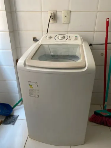 Maquina de Lavar Roupa, 10kg, em boas condições