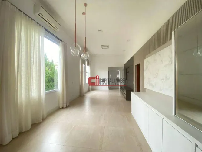 Casa com 3 dormitórios para alugar, 197 m² por R$ 9.620,00/mês - Vila Jorge Zambom - Jagua