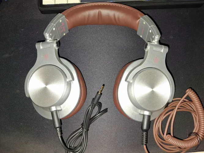 OneOdio A71 Headphone studio com microfone