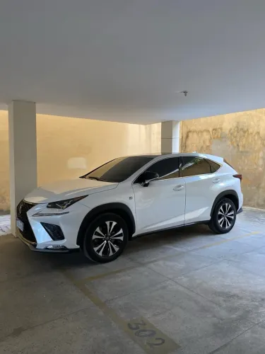 Lexus NX-300 F-sport 2.0 16V 238cv Aut. 2018
