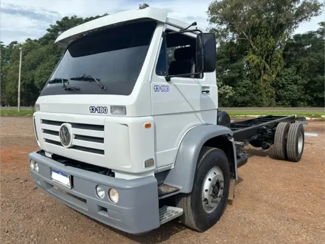 VW 13.180  toco - chassi 6,70m