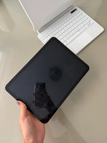 iPad 11 A16