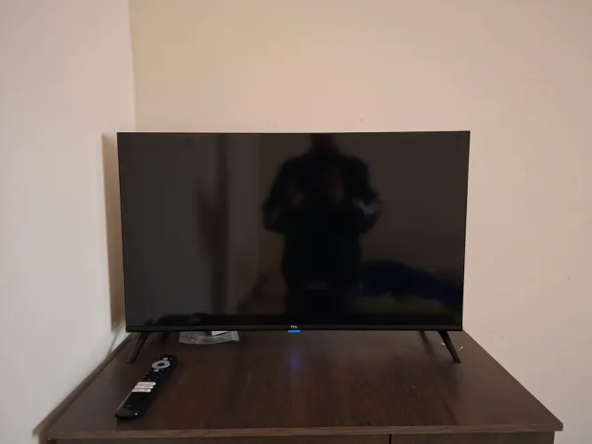 TV TCL 32" Semi nova