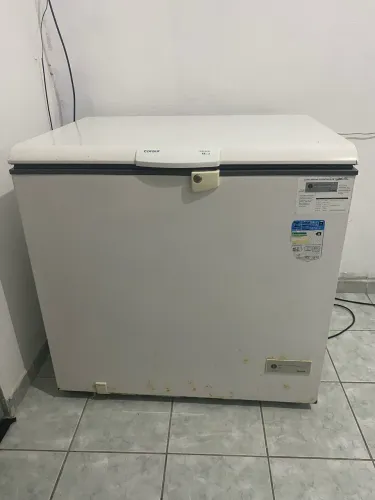 Vendo freezer funcionando perfeitamente 