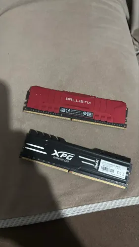 Kit 16GB (2x8GB) Memória RAM DDR4 2666MHz