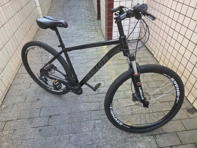 Bicicleta Aro 29 - Preta