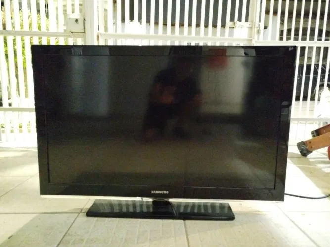 TV Samsung. 45 polegadas