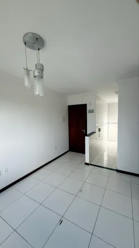 Lauro de Freitas/ Apartamento/ Aluga-se