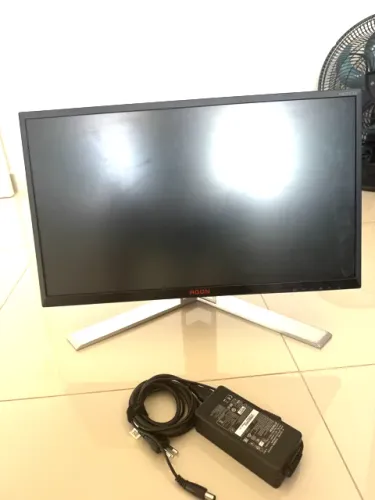Monitor Gamer AOC Agon 240Hz 24.5" (AG251FZ2) - PARA PEÇAS / DEFEITO NA TELA