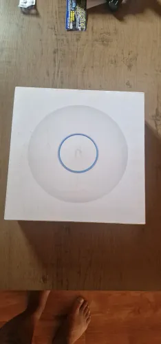 Ubiquiti U6-lr unifi Ap Ac 4x4 wifi 6 2.4/5Ghz 