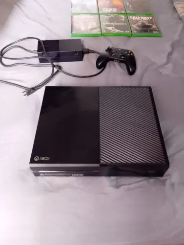 Xbox one fat com 6 jogos