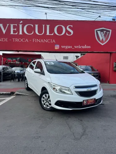 Chevrolet Onix Hatch LT 1.0 8V Flex Power Mec. 4P 2013