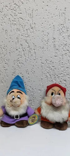 Pelúcias Disney Anões Branca de Neve 