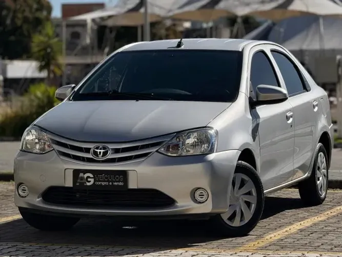 Toyota Etios X Sedan 1.5 Flex 16V 4P Mec. 2017