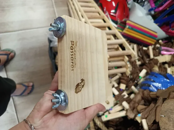 Base para descanso de pássaro