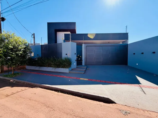 Casa térrea à venda em Dourados-MS, no Jardim Oliveira II, a 300 m da Prefeitura Municipal