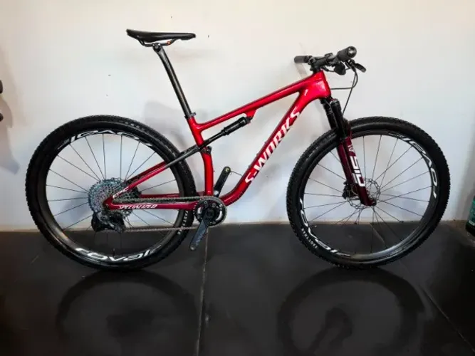 Specialized Epic S-Works - Tamanho M | XX1 AXS | SID Brain | Roval SL