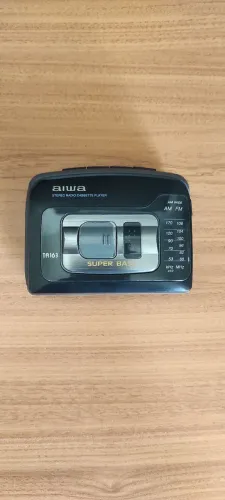 APARELHO - RÁDIO AIWA STEREO CASSETEBPLAYER SUPRE BASS TA - 163 AM/FM