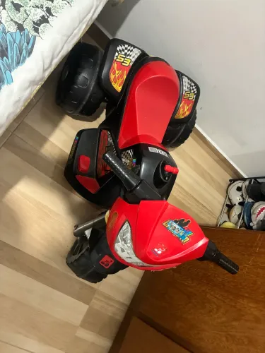 Moto infantil elétrica