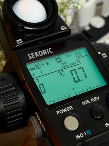 Fotômetro Sekonic L-758D DigitalMaster