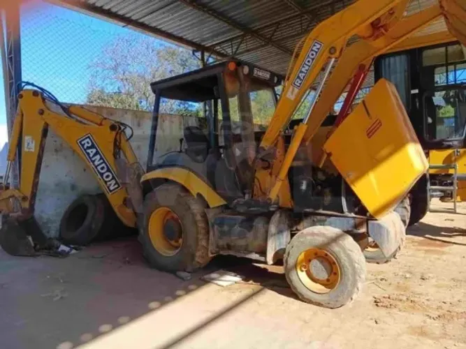 CONCEIÇÃO DOS OUROS/MG - Retroescavadeira Randon, modelo RK406/RK406B/RD406 | Cód do leilã