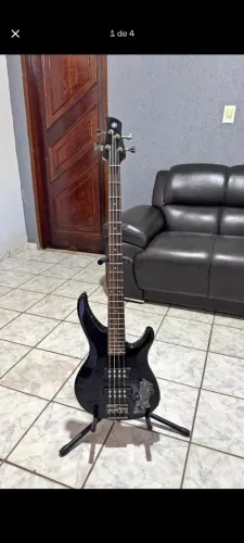 Baixo Yamaha TRBX304