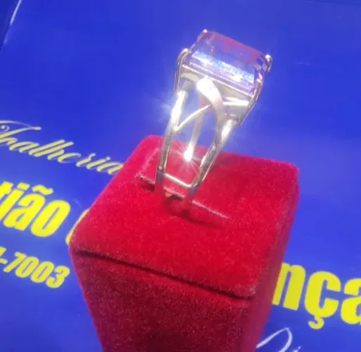 Anel Ametista Lilas 3 Mm Ouro 18 Kilates Peso 3.50 Gramas Tamanho da Pedra 10x8 mm