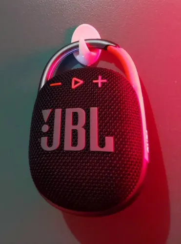 Caixa de som JBL Clip 4