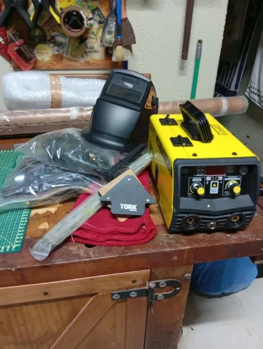 Inversora de Solda Super Tork 160A (3 em 1) - **Pouquíssimo Uso!**