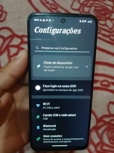 Celular jovi ,novo na caixa com 2 anos de garantia,novo de vdd,completo.