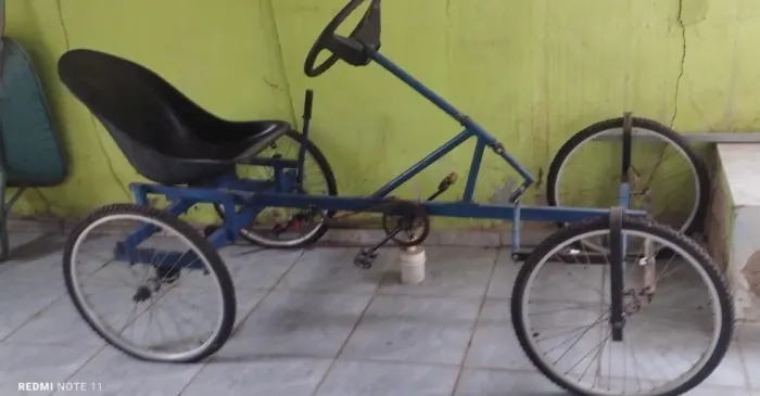 Bicicleta de 4 rodas !!!!