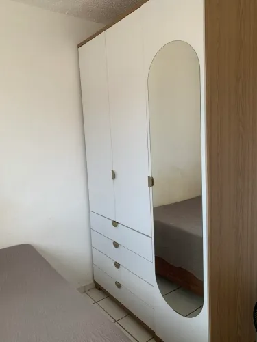 Guarda Roupa