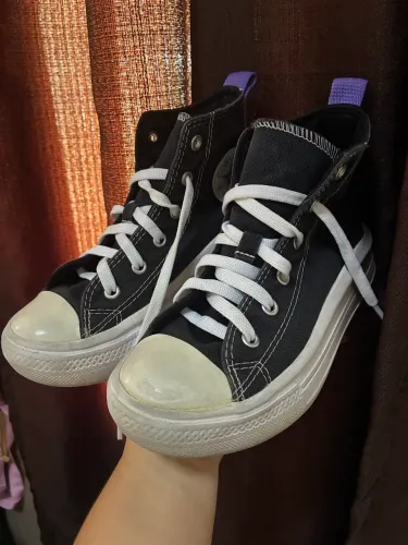 Vendo Tênis Allstar !
