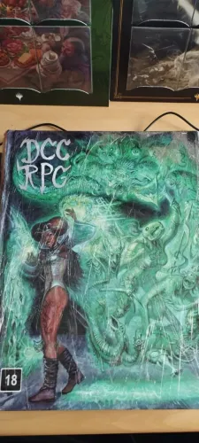 RPG Dungeon Crawl Classics - Capa Variante Feiticeira