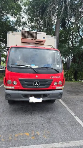 Mercedes acello 1016 2014 Bau refrigerado.