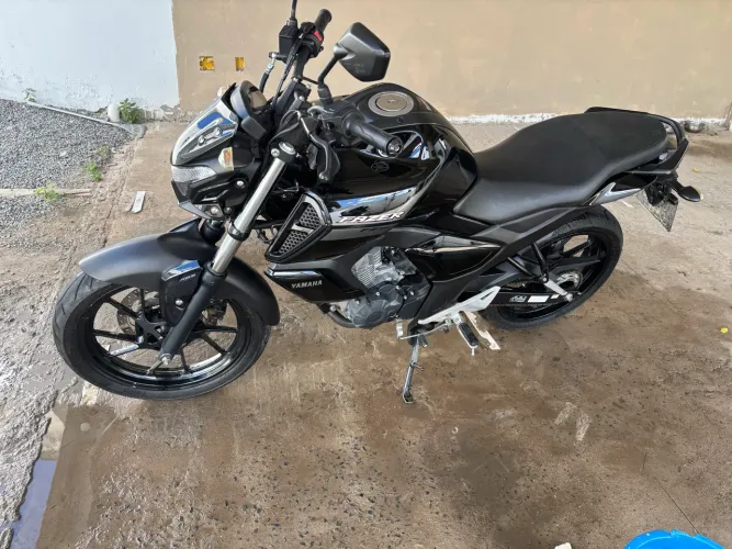 Fz15 ABS