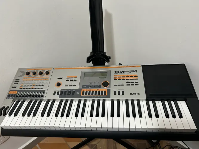 Teclado sintetizador xwp1 Casio pouco usado, está em excelente estado 