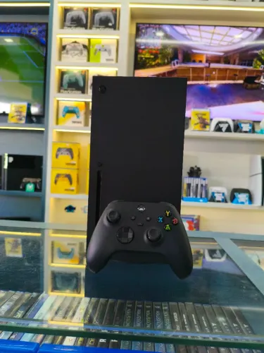 Xbox Series X 1TB Seminovo.