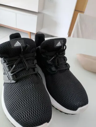 Tênis Adidas fabricado no brasil